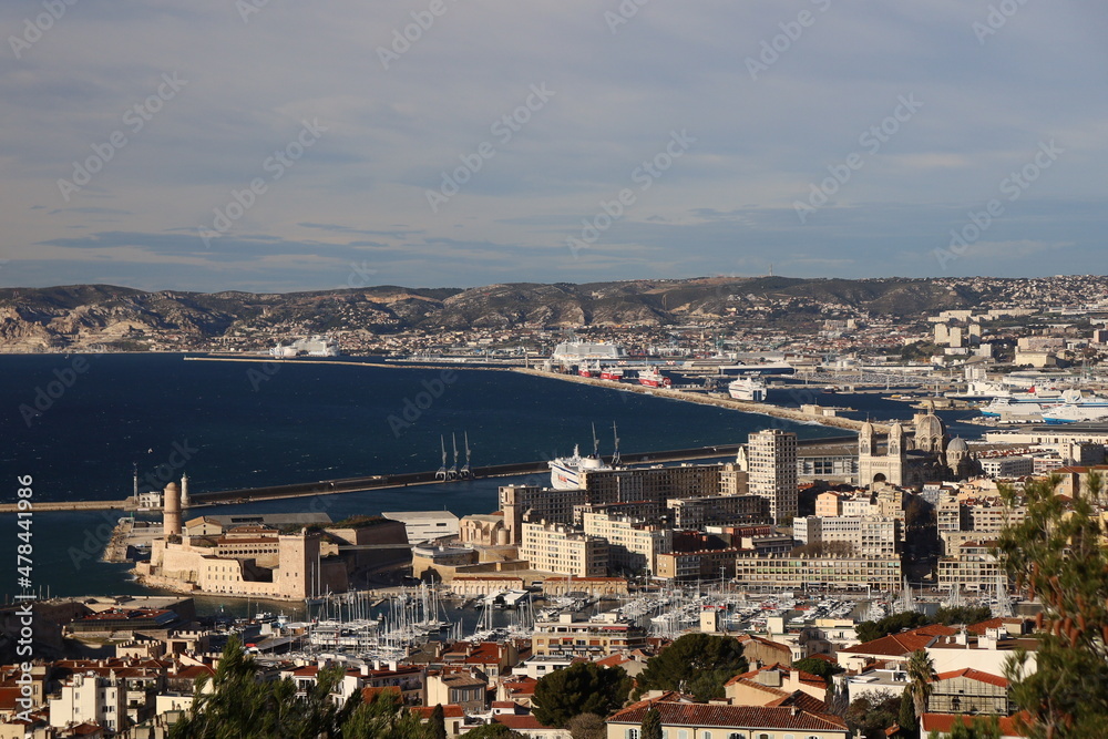 Vue d'ensemble de Marseille depuis Notre Dame de la Garde, ville de Marseille, département des Bouches du Rhône, France
