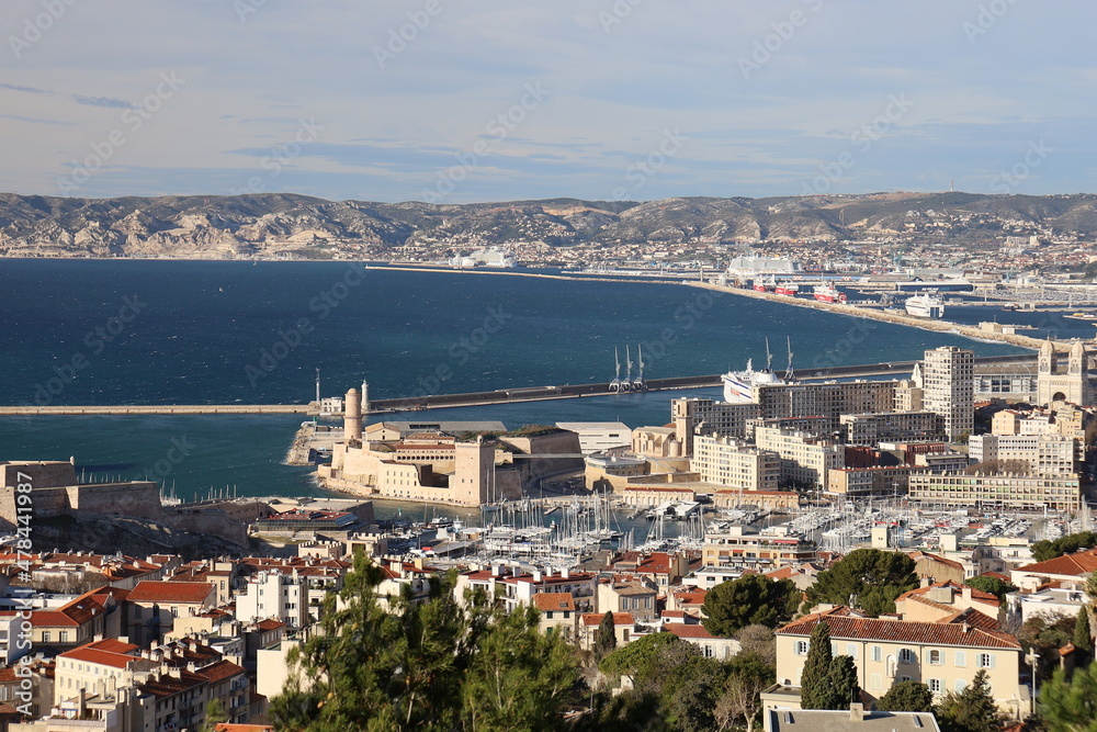 Vue d'ensemble de Marseille depuis Notre Dame de la Garde, ville de Marseille, département des Bouches du Rhône, France