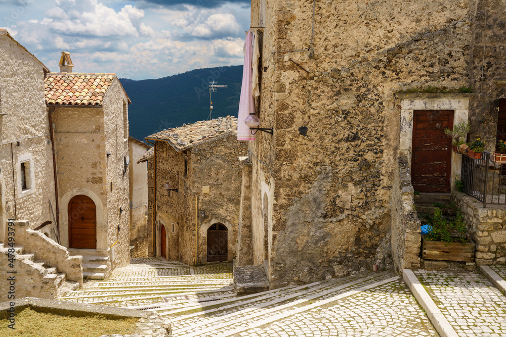 Naklejka premium Santo Stefano di Sessanio, medieval village in the Gran Sasso Natural Park, Abruzzi