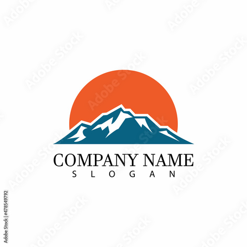 Mountain icon Logo Template Vector illustration design