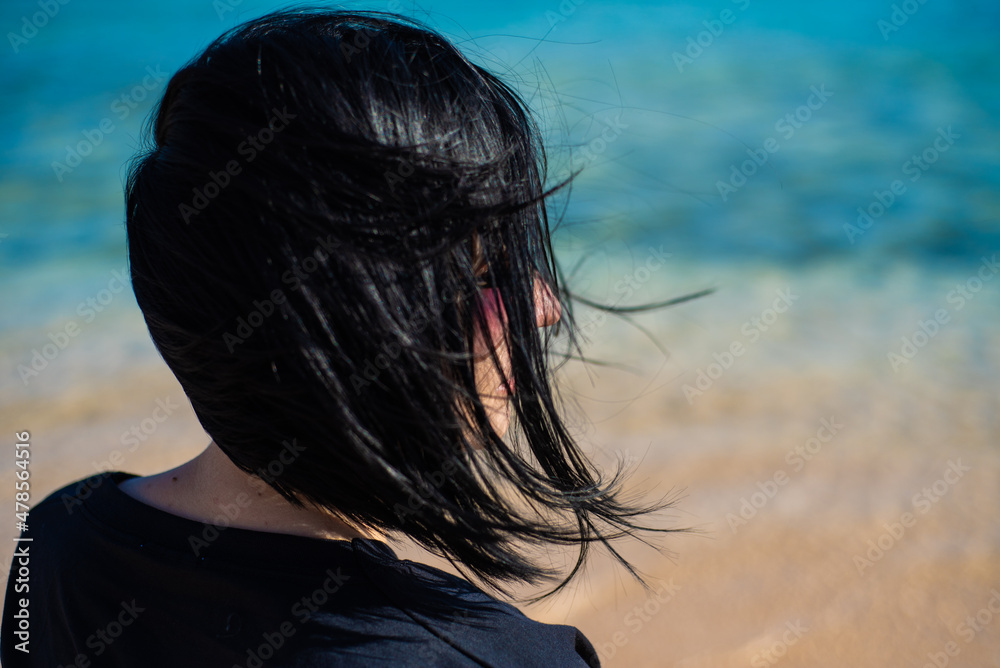 Fototapeta premium Woman tourist relax on the seaside.
