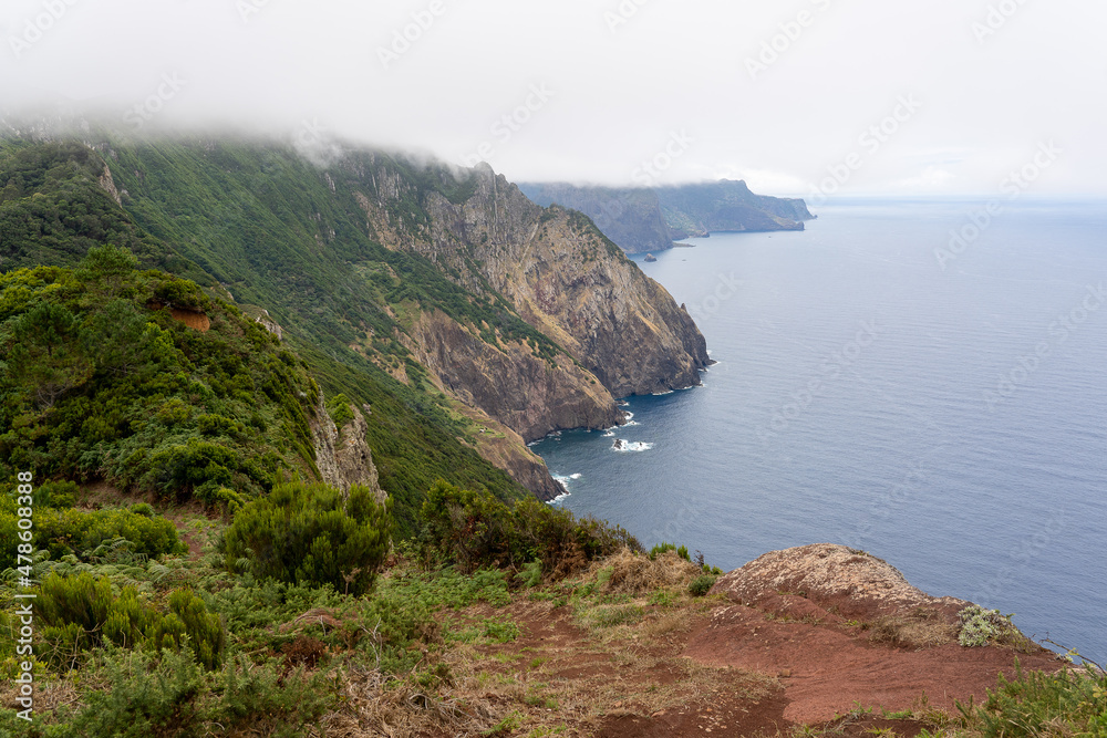 Vereda da Boca do Risco walking path in Madeira’s island north-eastern coast