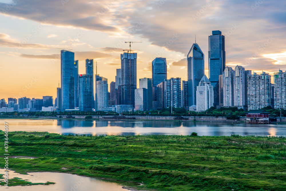 Fototapeta premium Night view of the waterfront cities: Nanchang, China