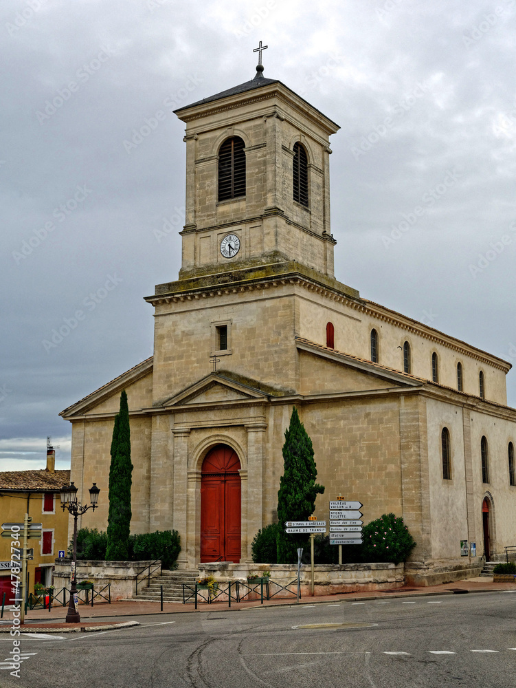 Eglise de Suze-la-Rousse, Drôme, Auvergne-Rhône-Alpes, France