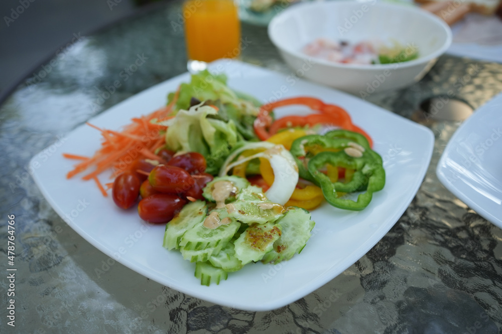 salad with avocado