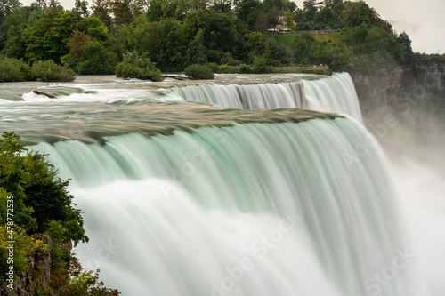 Fototapeta Naklejka Na Ścianę i Meble -  Niagara Falls Close Up