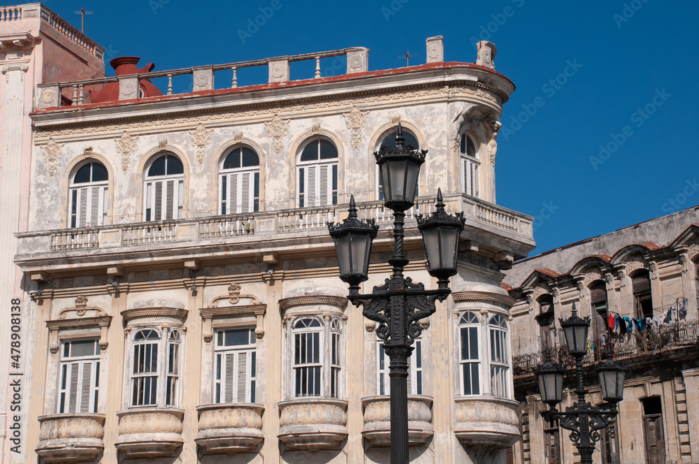 building on a street in old havana from the time of the beginning of the republic in cuba