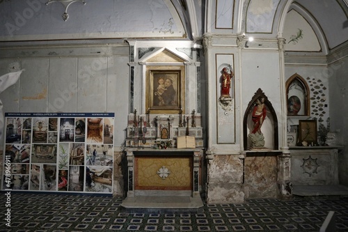 Napoli - Altare laterale della Chiesa di Santa Luciella photo
