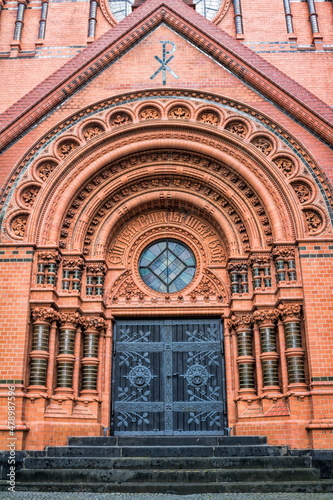 Obraz na płótnie görlitz, deutschland - portal der lutherkirche w salonie