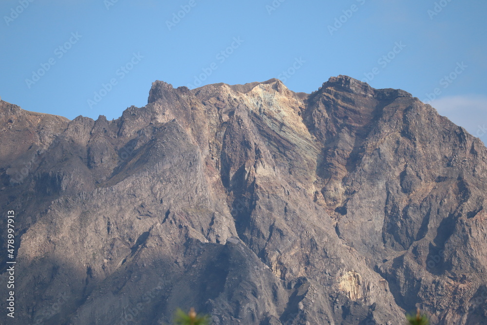 火山の岩肌