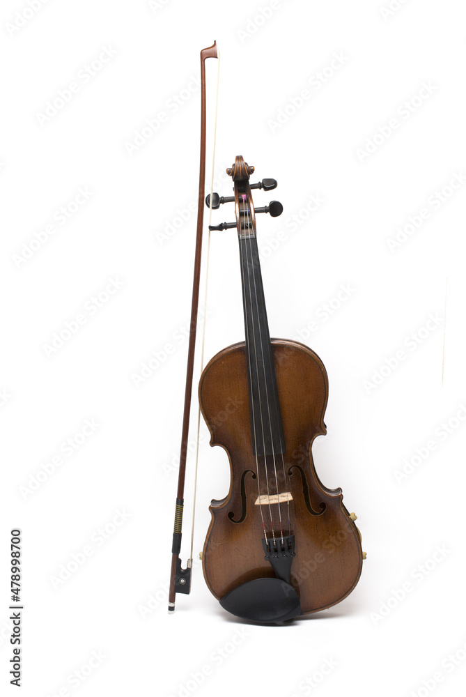 Fototapeta premium Wide shot whole violin bow white background