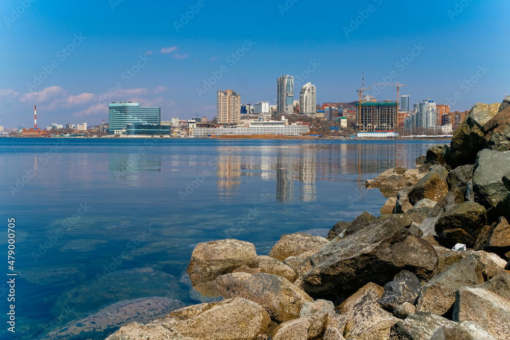 Fototapeta premium sea in city