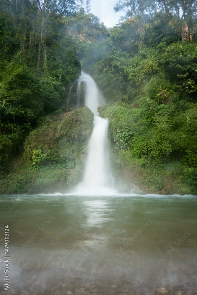 Fototapeta premium waterfall in Pokhara 1