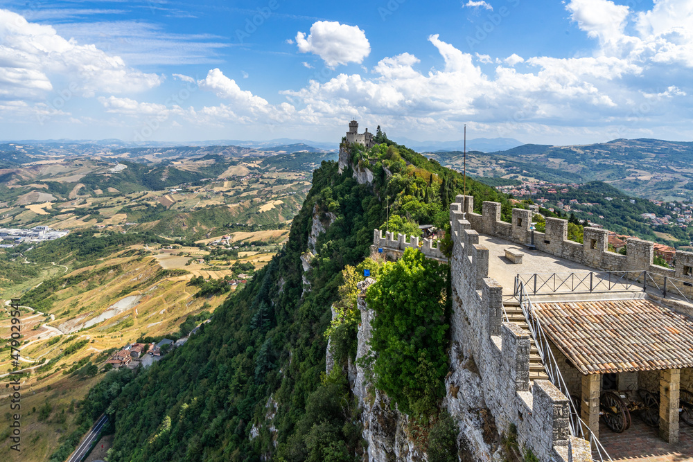 Obraz na płótnie Scenic panoramic view over Republic of San Marino seen from Mount Titano w salonie