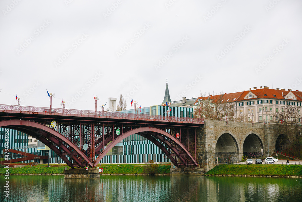 Old bridge ( Stari Most ) State, Main or Drava Bridge is a bridge crossing the Drava river in Maribor, Slovenia