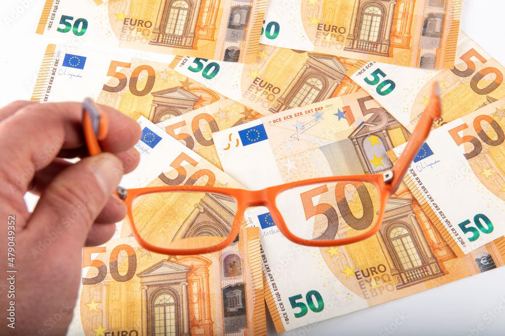Personal finance concept: The price of glasses very high for patients Personal finance concept: The price of glasses very high for patients