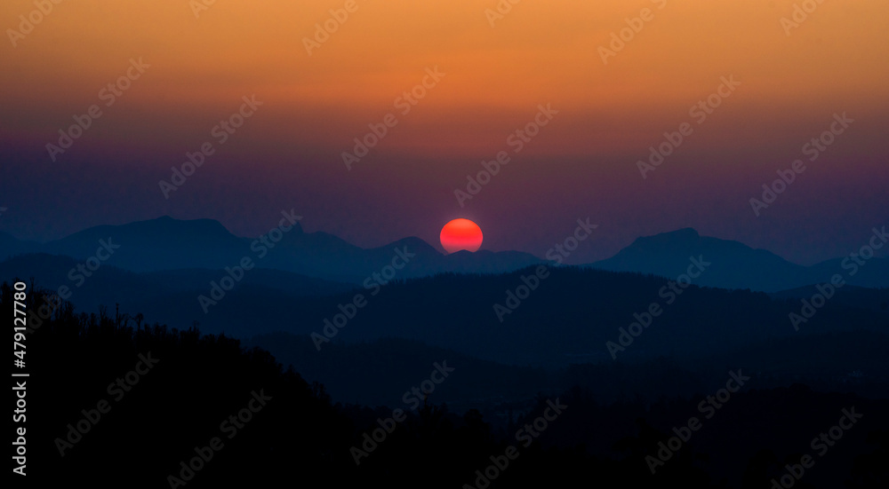 Obraz premium sunset in the mountains