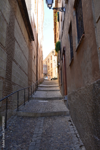 narrow street in the city © Alexander