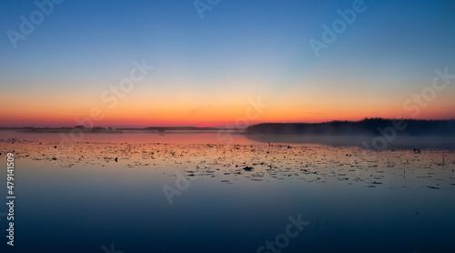 Foto Dawn landscape at the reservoir