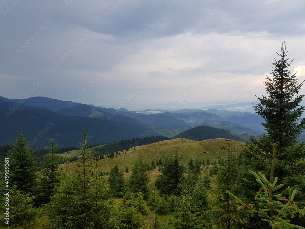 Fototapeta premium Panorama w Bucegi natural park, Rumunia, Karpaty