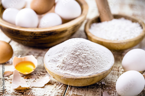 homemade flour with powdered eggshell, rest of food reused in a healthy way