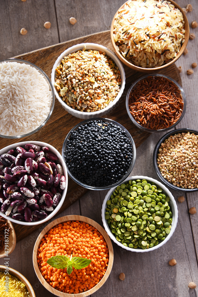 Composition with different kinds of dry food products Composition with different kinds of dry food products
