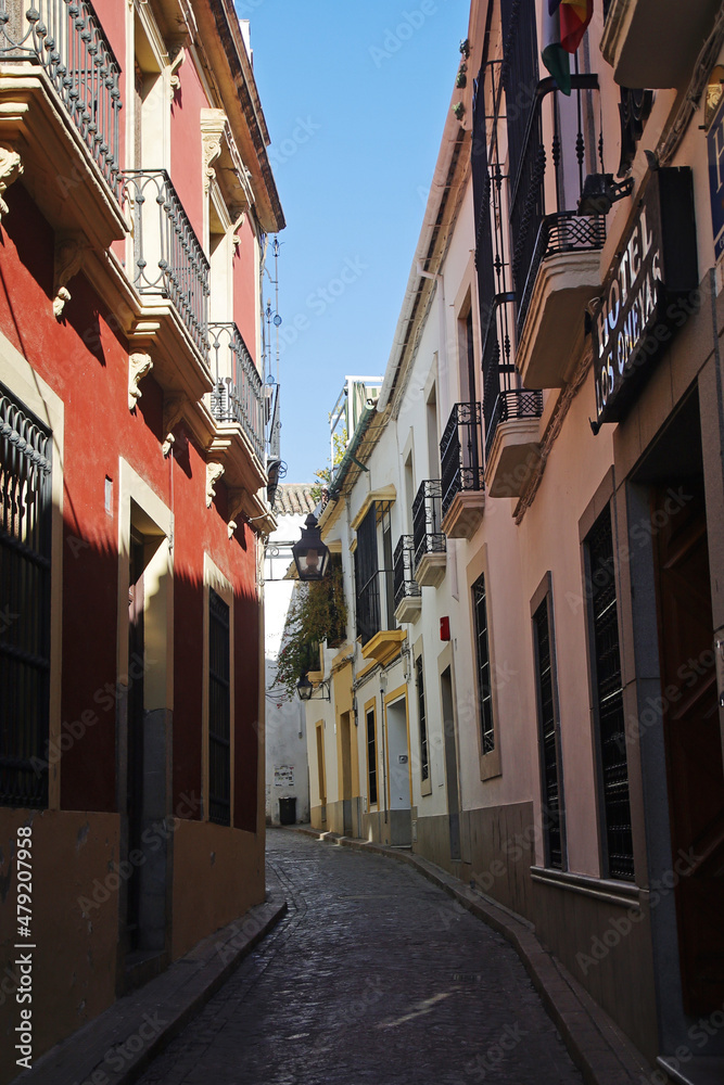 Fototapeta premium Old narrow streets in Cordoba, Spain