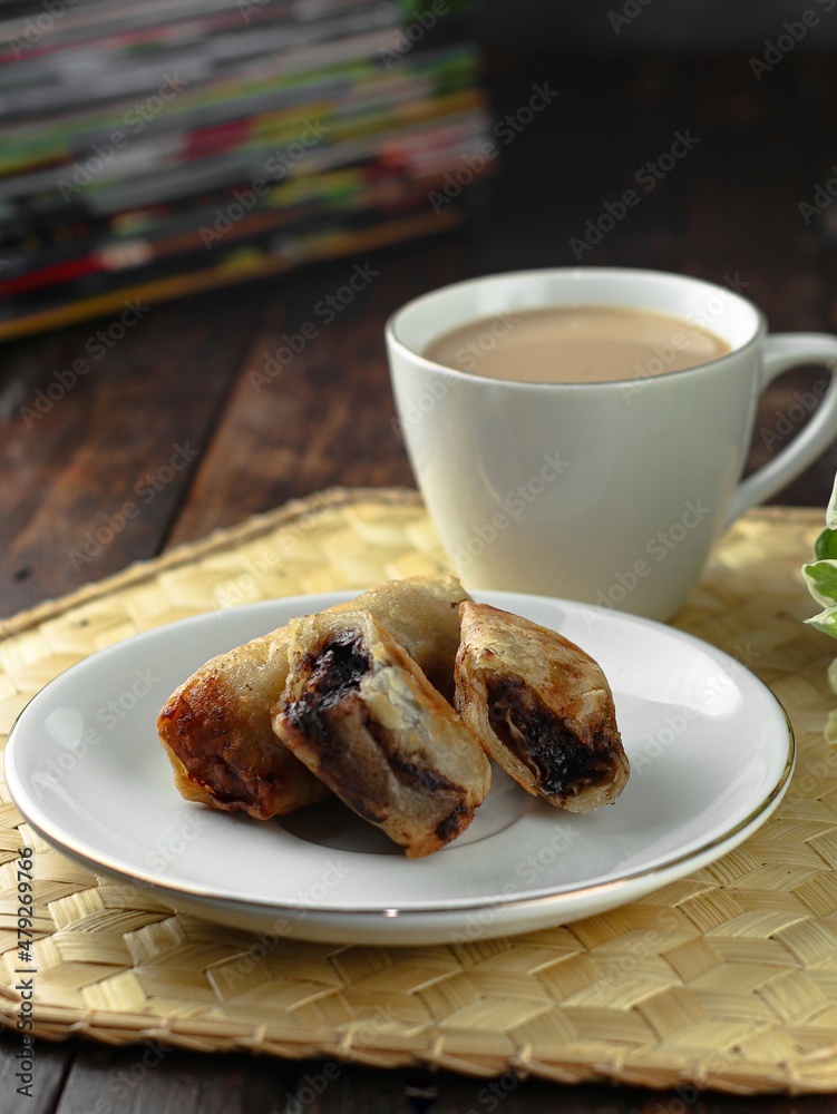 fried chocolate banana cake fried chocolate banana cake