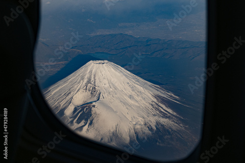 飛行機から眺める富士山