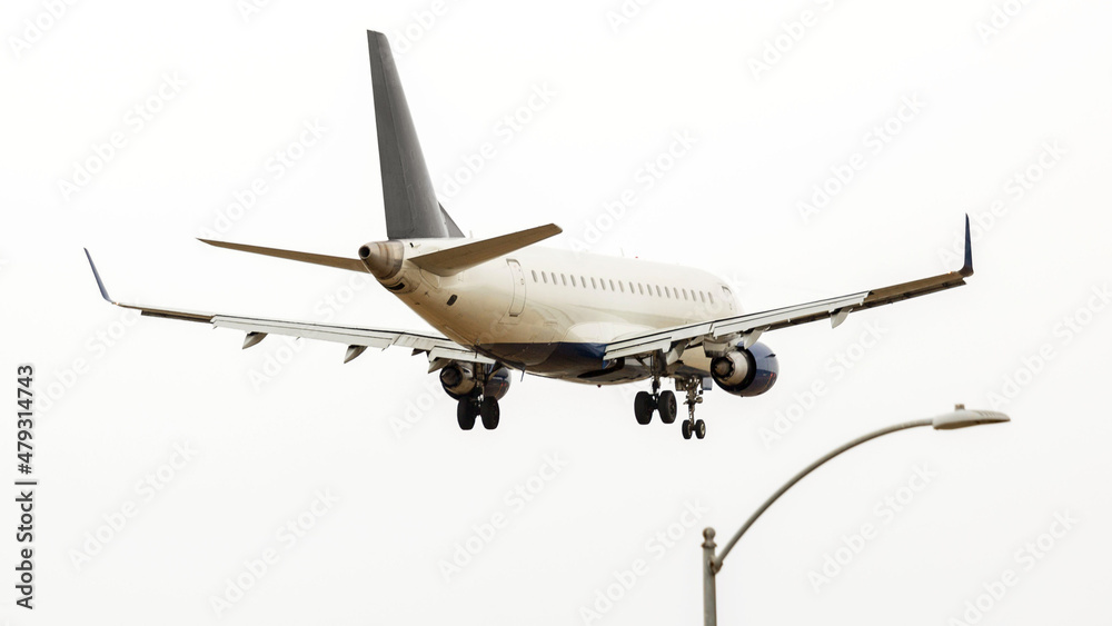Obraz premium airplane on the runway