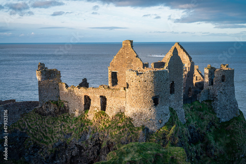 Φωτογραφία Sun on Dunluce Castle