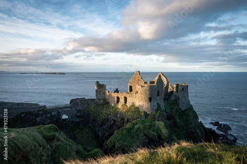Φωτογραφία Dunluce Castle at Sunset