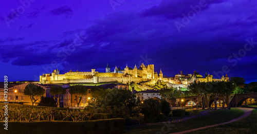 ciudadela amurallada de Carcasona , declarada en 1997 Patrimonio de la Humanidad por la Unesco, capital del departamento del Aude,  region Languedoc-Rosellon, Francia, Europa photo