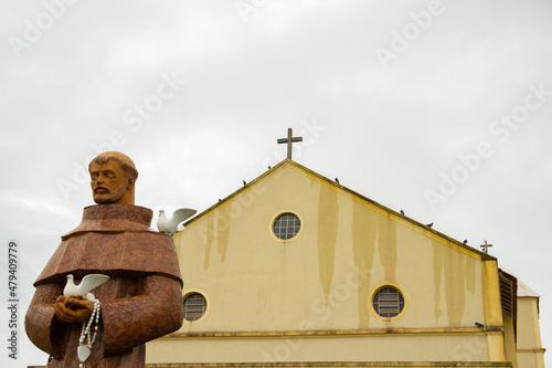 Fachada da Igreja São Francisco de Assis em Anicuns. photo