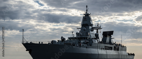 Fotografie GUIDET MISSILE FRIGATE - A modern German navy ship at sea