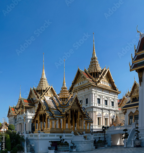 The Temple of the Emerald Buddha and The Grand Palace © anake