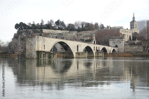 Le pont Saint-bénézet à Avignon