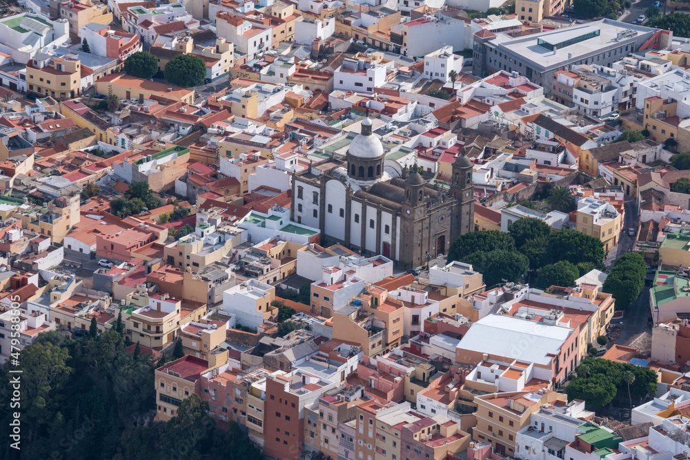 Foto aérea del pueblo de Aguimes y de la parroquía de San Sebastián, en la zona sureste de la isla de Gran Canaria