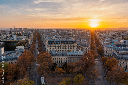 sunset over city Paris © Makowski_f