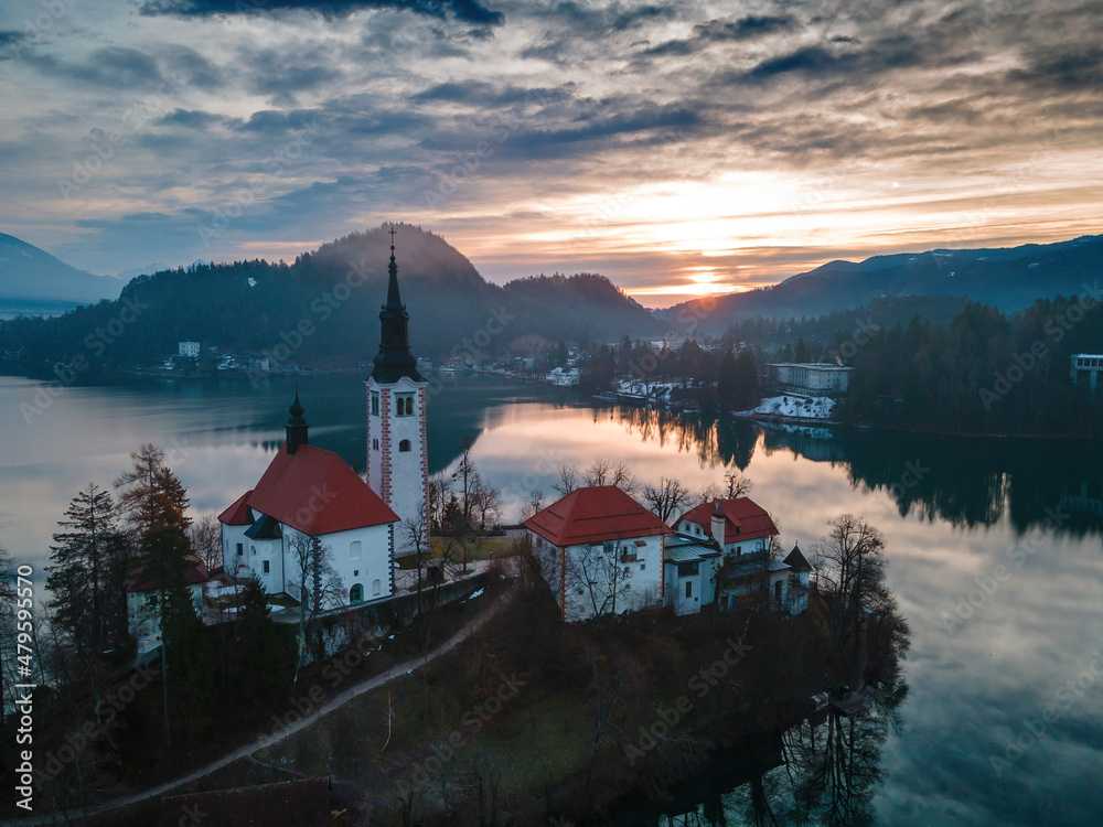 Fototapeta premium Winter sinrise near Bled Lake, Slovenia