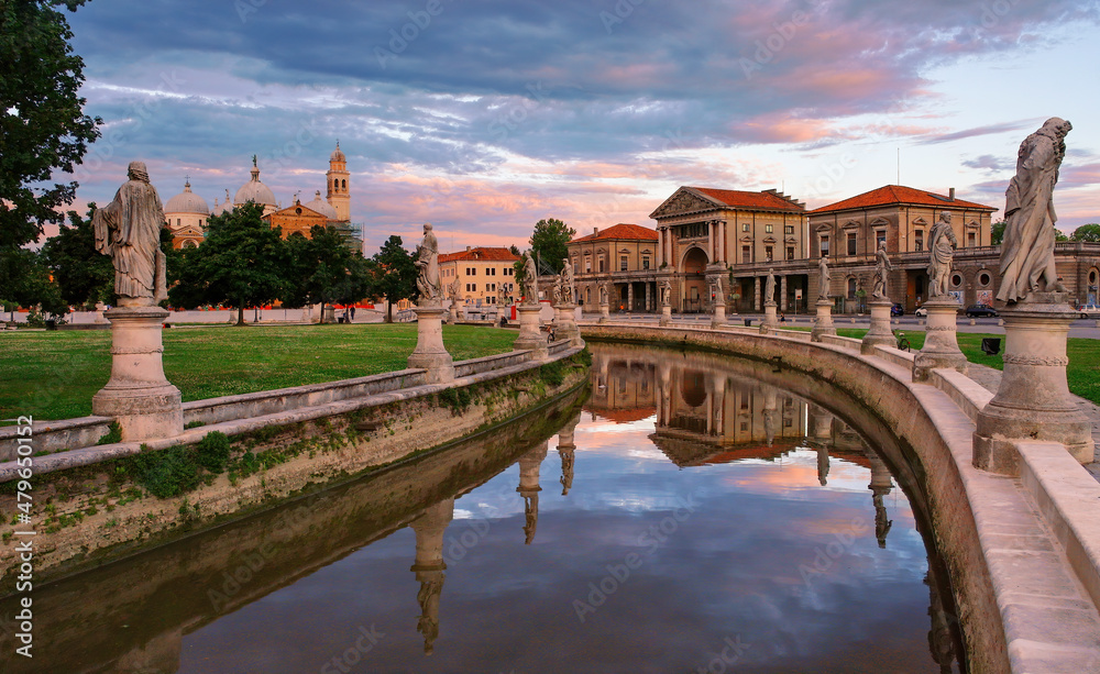 Fototapeta premium Prato della Valle square at sunset, Padua, Veneto, Italy