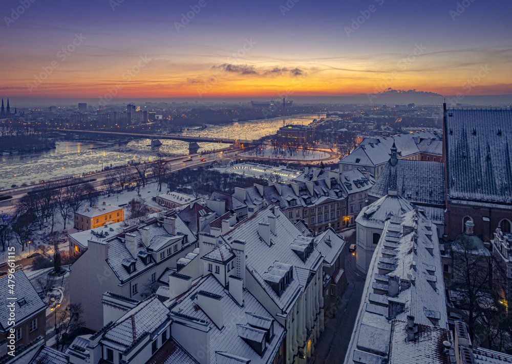 Warszawa - Stare Miasto zimowym świtem