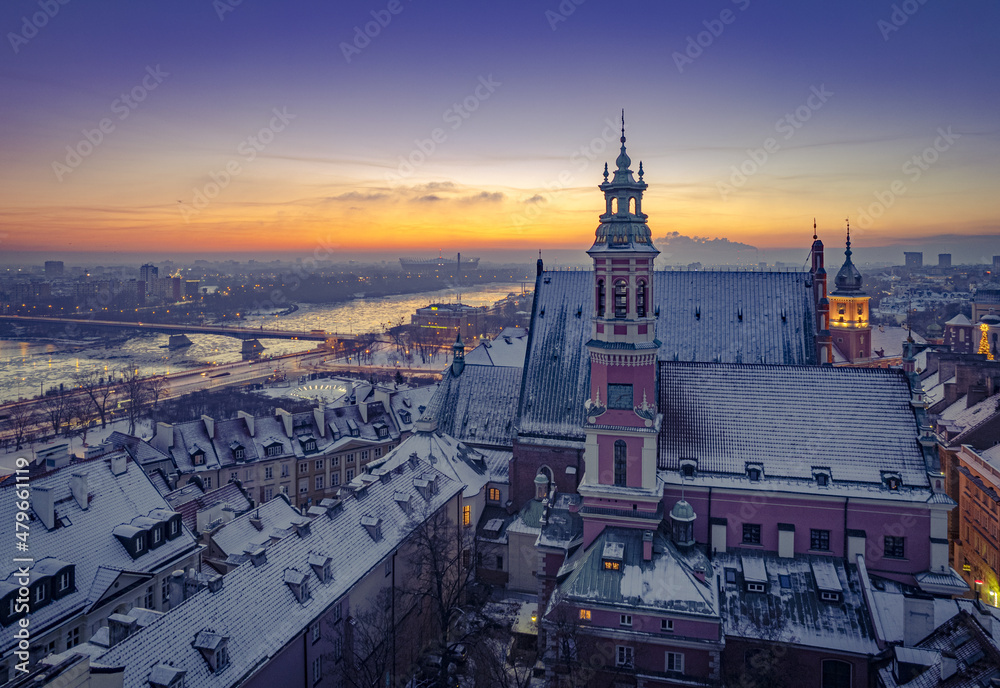 Warszawa - Stare Miasto zimowym świtem
