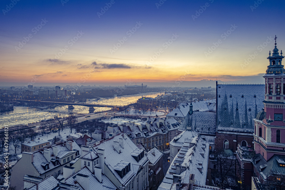 Warszawa - Stare Miasto zimowym świtem