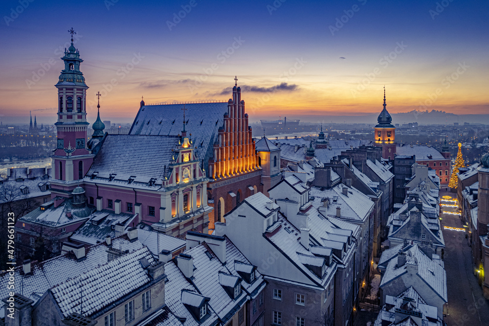Warszawa - Stare Miasto zimowym świtem