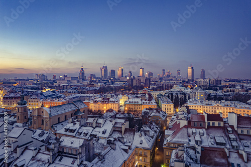 Obraz na płótnie Warszawa - Stare Miasto zimowym świtem w salonie