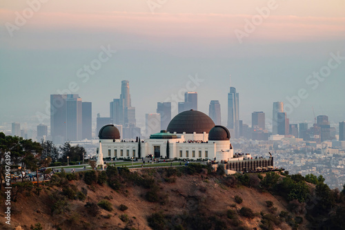 Bild auf Leinwand Sunset of the Los Angeles downtown Cityscape with Griffin Observatory