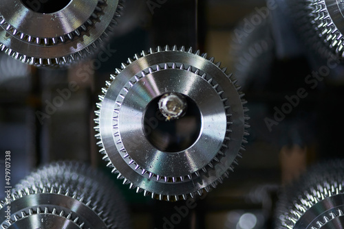 Metal cog wheels gears. machine parts. 금속 톱니바퀴, 기어, 기계 부품