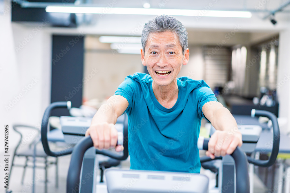 ジム 運動 高齢者 長寿 健康