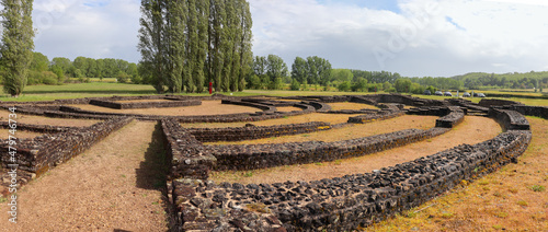 Pays de la Loire - Sarthe - Aubigné-Racan - Vestiges du théâtre antique gallo-romain